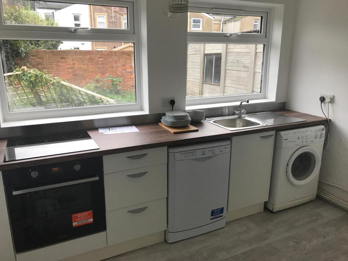 2 Bedroom Garden Apartment Cheltenham Esterno foto