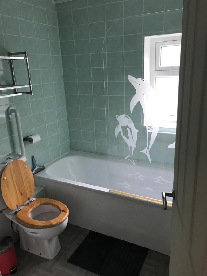 2 Bedroom Garden Apartment Cheltenham Esterno foto